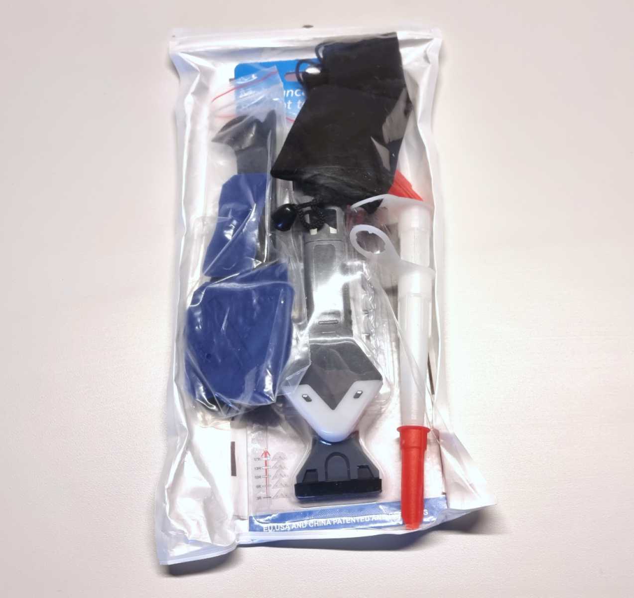 Lanpard joint scraper and grouting kit